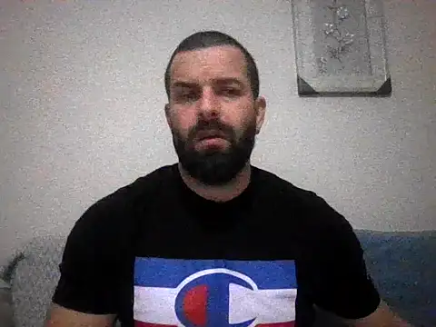 Snapshot of kean2365 chatting on 02-02-26, 10:52 kean2365 online show from 02-02-26, 10:52