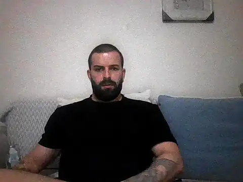 Snapshot of kean2365 chatting on 02-03-26, 11:32 kean2365 online show from 02-03-26, 11:32