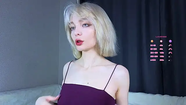 ShizukaBlanche online show from 10-15-25, 03:06