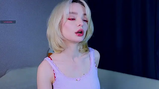 ShizukaBlanche online show from 11-20-25, 03:18