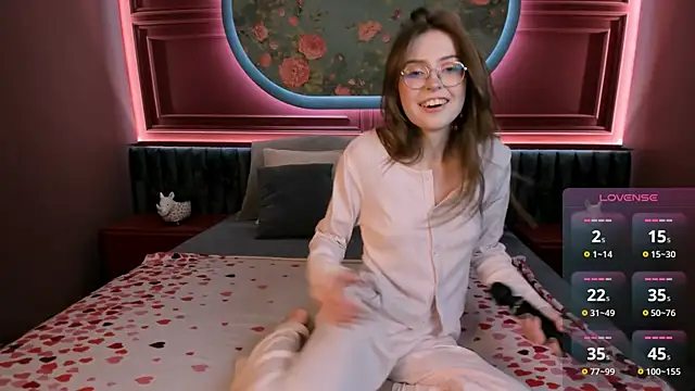 Grace blush online show from 10-11-25, 08:13