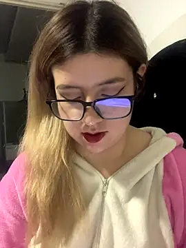 Snapshot of Blair_Bunnyy chatting on 11-22-25, 10:25 Blair Bunnyy online show from 11-22-25, 10:25