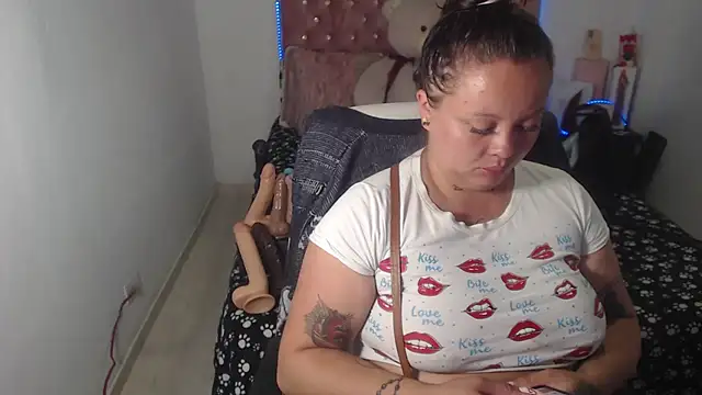 patty squirt  online show from 10-20-25, 02:45