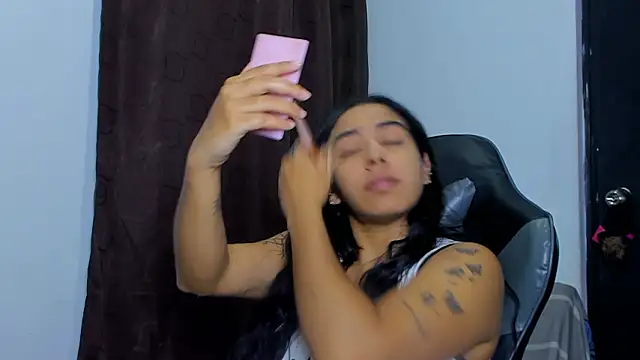 violet and myers online show from 02-05-26, 03:33