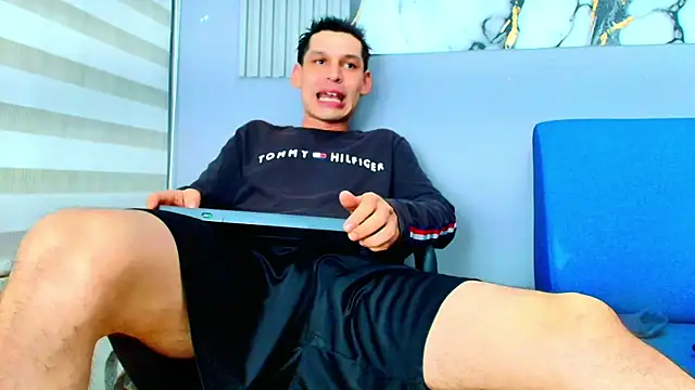 MARCUS SMITHH1 online show from 10-17-25, 08:28