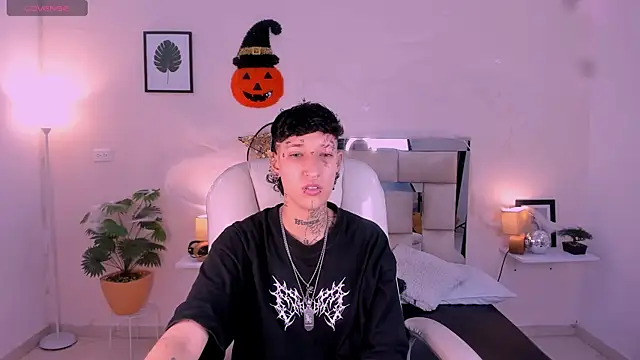 Luci Rose online show from 10-23-25, 02:33