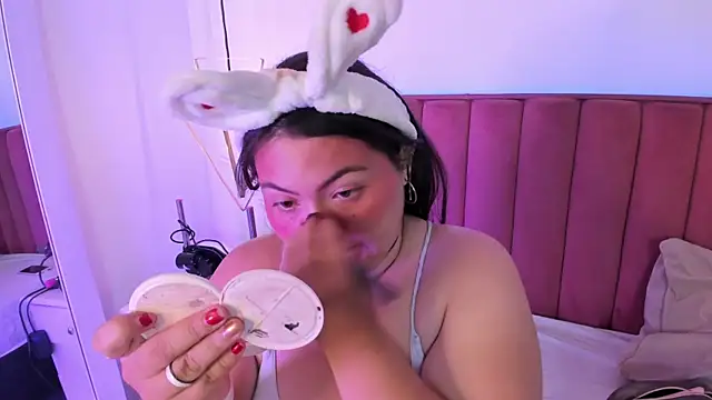 Tessa Sinclaire online show from 03-19-26, 08:46