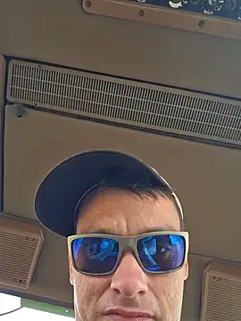 twistafatpipe online show from 10-17-25, 07:05