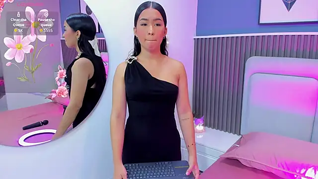 lily  star online show from 11-20-25, 03:18