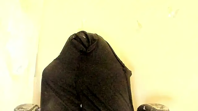 Snapshot of EVELYNN_LUXX chatting on 10-27-25, 09:35 EVELYNN LUXX online show from 10-27-25, 09:35