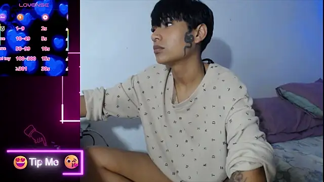 Snapshot of Papi_Mami_Live chatting on 11-27-25, 02:57 Papi Mami Live online show from 11-27-25, 02:57