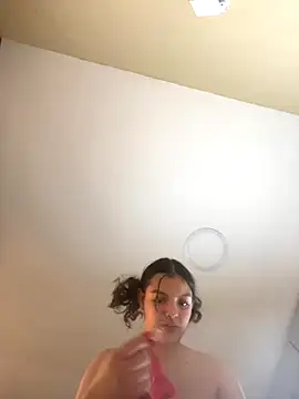 AriaHeavenss online show from 10-10-25, 12:20