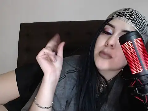 bluegoddessstoned online show from 09-20-25, 08:26