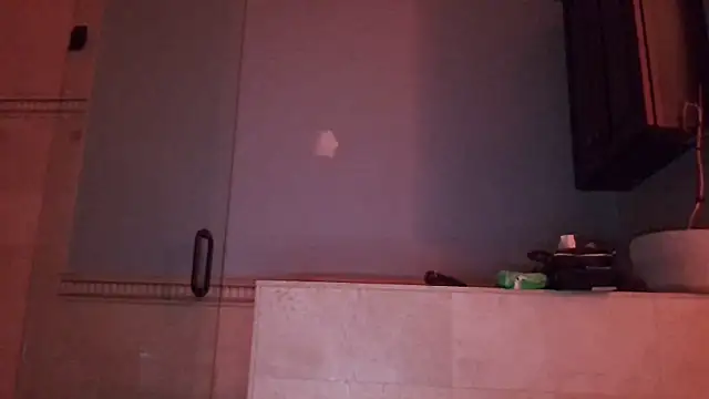 Snapshot of TallDrink11 chatting on 10-27-25, 08:29 TallDrink11 online show from 10-27-25, 08:29