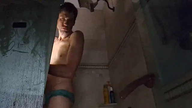 Snapshot of TallDrink11 chatting on 11-15-25, 11:07 TallDrink11 online show from 11-15-25, 11:07