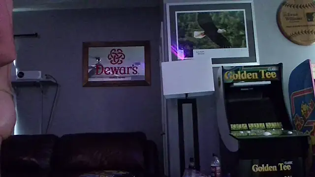 Snapshot of TallDrink11 chatting on 11-27-25, 01:24 TallDrink11 online show from 11-27-25, 01:24