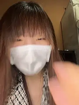 natsumiii online show from 10-04-25, 02:48