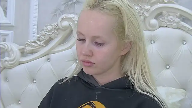 EllieFrosty  online show from 11-13-25, 03:55