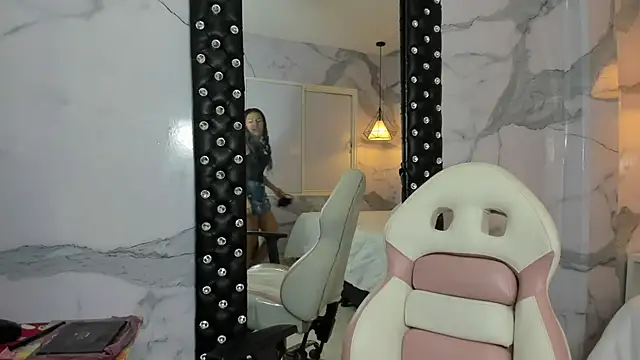 Snapshot of anna2809 chatting on 10-18-25, 12:28 anna2809 online show from 10-18-25, 12:28