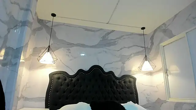 Snapshot of anna2809 chatting on 10-26-25, 12:33 anna2809 online show from 10-26-25, 12:33