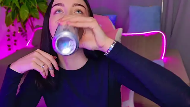 MonikaCarter online show from 10-14-25, 11:11