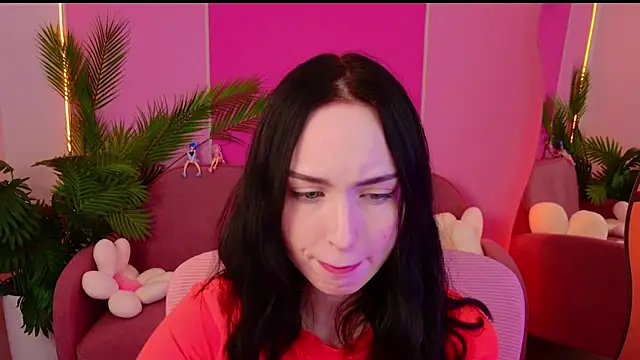 MonikaCarter online show from 10-20-25, 12:05