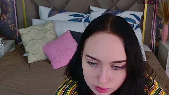 MonikaCarter online show from 11-09-25, 10:24