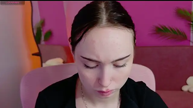 MonikaCarter online show from 11-24-25, 12:05