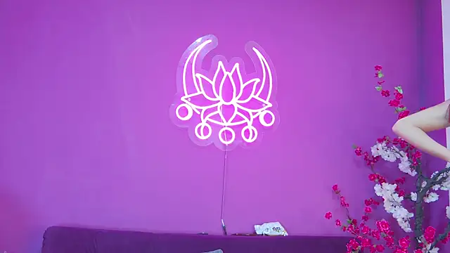 Maylu Fox online show from 01-10-26, 12:18