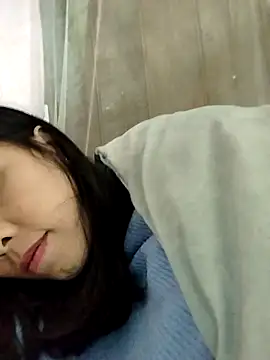 Snapshot of Sinejdk3 chatting on 11-12-25, 11:14 Sinejdk3 online show from 11-12-25, 11:14