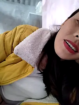 Snapshot of Sinejdk3 chatting on 11-17-25, 12:44 Sinejdk3 online show from 11-17-25, 12:44