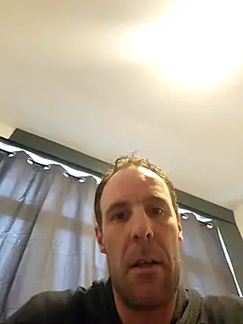 Snapshot of Mcnlrdam chatting on 03-10-26, 02:33 Mcnlrdam online show from 03-10-26, 02:33