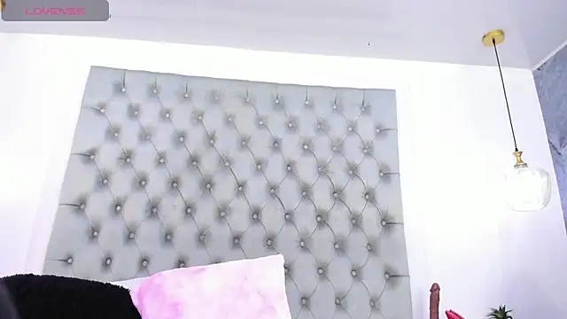 aaliyah beller online show from 11-22-25, 07:35