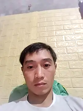 Snapshot of Boytasexy chatting on 11-17-25, 09:04 Boytasexy online show from 11-17-25, 09:04