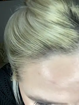 April Purr online show from 01-10-26, 06:20