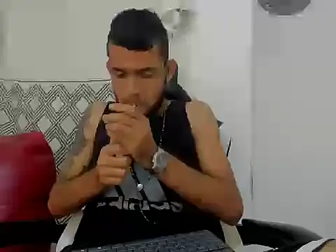 adri sexboy229 online show from 10-09-25, 02:31