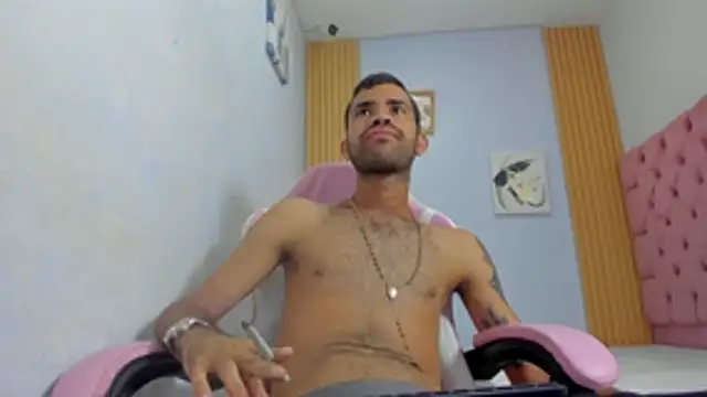 adri sexboy229 online show from 10-21-25, 07:20