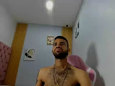 adri sexboy229 online show from 11-18-25, 07:02