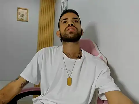 adri sexboy229 online show from 11-21-25, 06:56