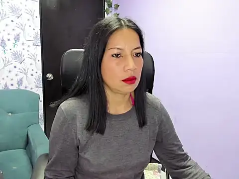 Megan Collinss  online show from 10-17-25, 02:08