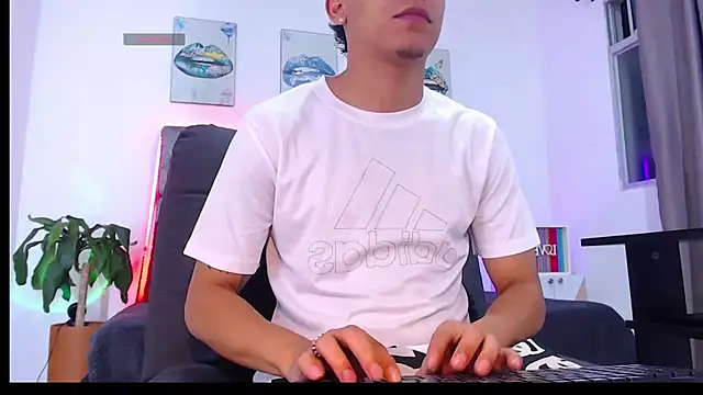 david santos16 online show from 11-05-25, 04:23