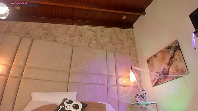 Mily Vermont online show from 10-29-25, 08:10