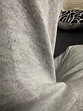 Snapshot of paleron34 chatting on 02-20-26, 10:32 paleron34 online show from 02-20-26, 10:32