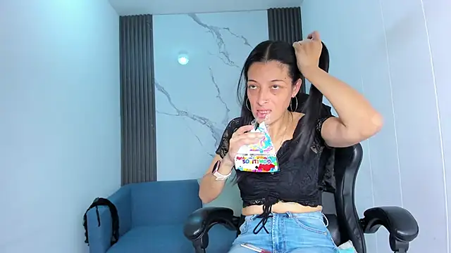 ShaunaDream online show from 09-25-25, 02:37