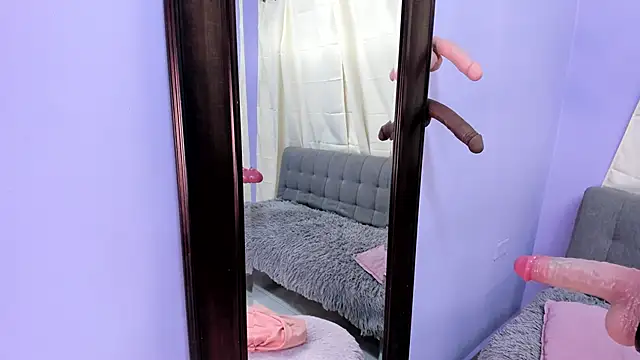 Anna Belluci online show from 10-11-25, 04:12