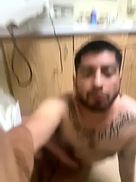 Snapshot of beenastyy chatting on 11-14-25, 05:39 beenastyy online show from 11-14-25, 05:39