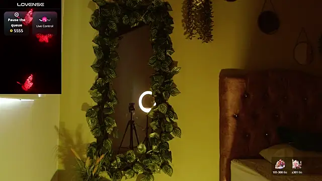 miiss alyssa online show from 11-09-25, 05:22