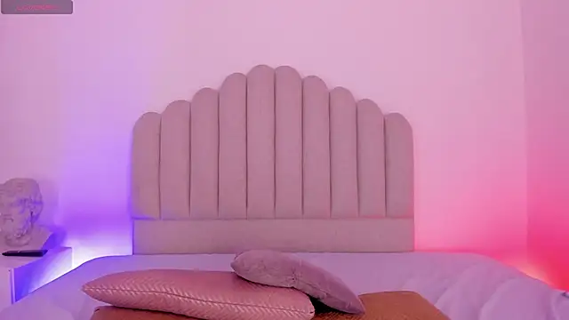 AmbarEvans  online show from 01-13-26, 12:32