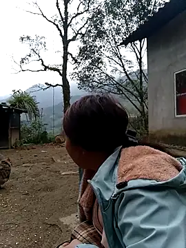 quynhkoolbae online show from 11-23-25, 11:26