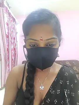 Snapshot of mounika26 chatting on 09-27-25, 06:18 mounika26 online show from 09-27-25, 06:18